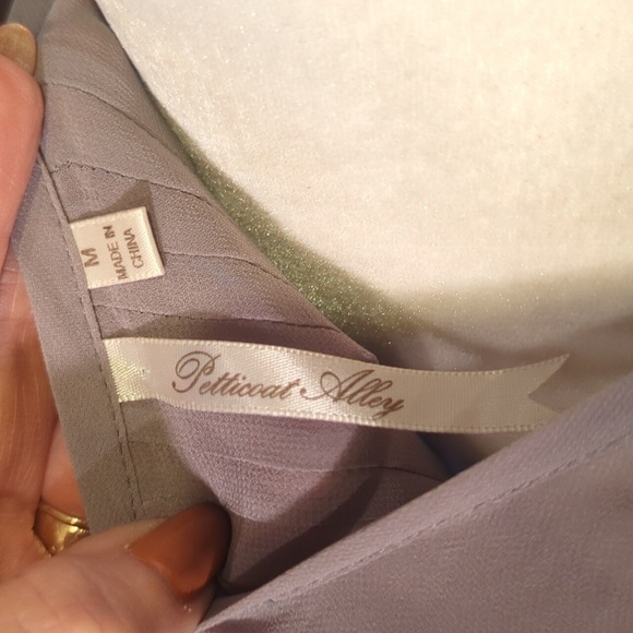 Taupe Neutral Sheer Sleeveless Top Gold Sequin Accents Bella Swan Vibes Sz m - Picture 2 of 8